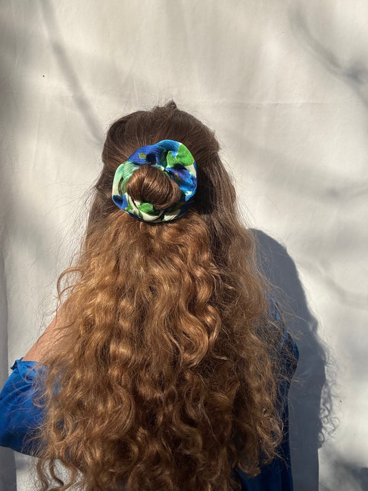 Scrunchie - Blau-Grün-Türkise Blumen