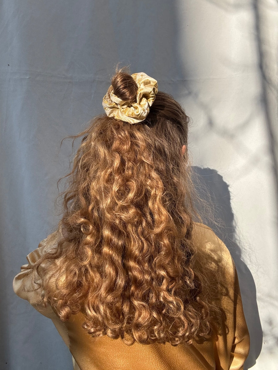 Scrunchie - Gelb-Gold Jacquard