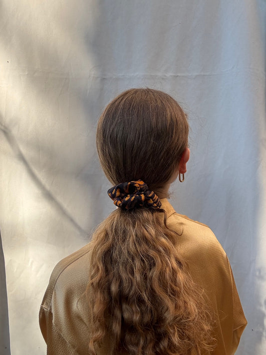 Scrunchie - Schwarz-Gelb Tie-Dye