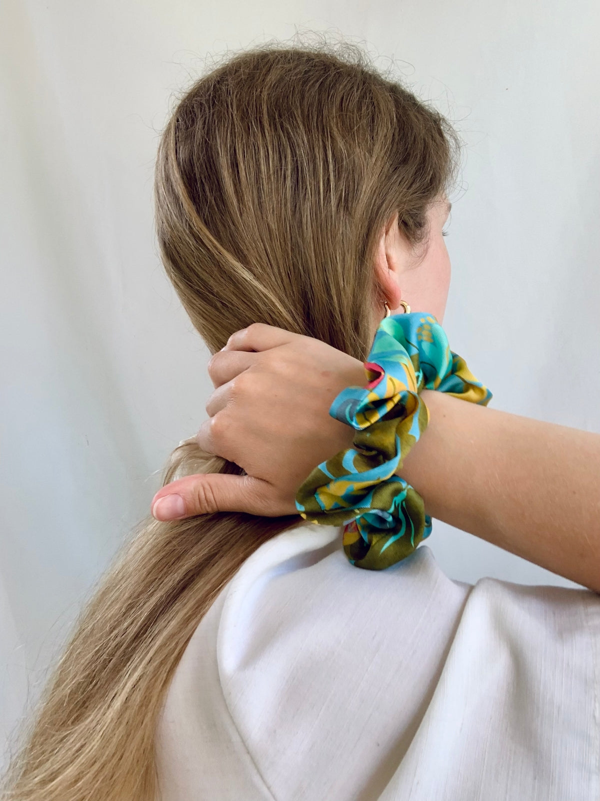 Scrunchie - Blue/Olive Jungle