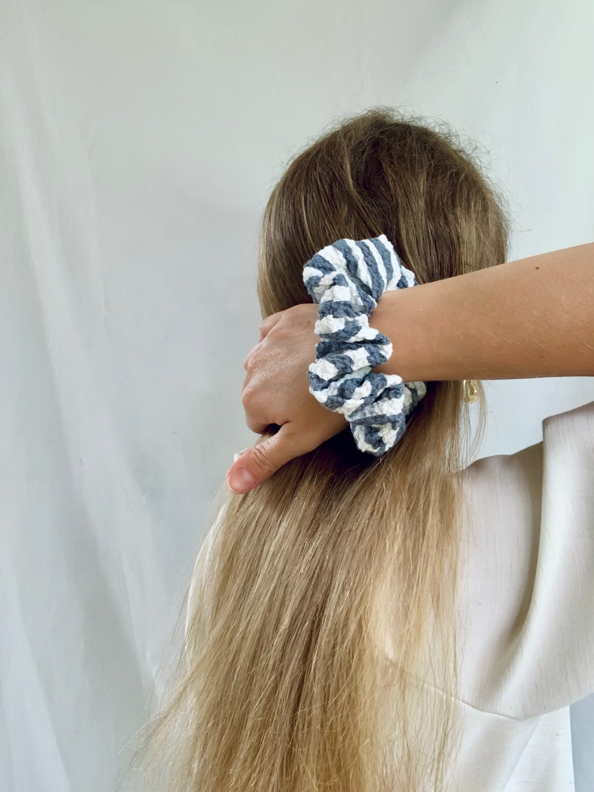Scrunchie - Blue/White Striped