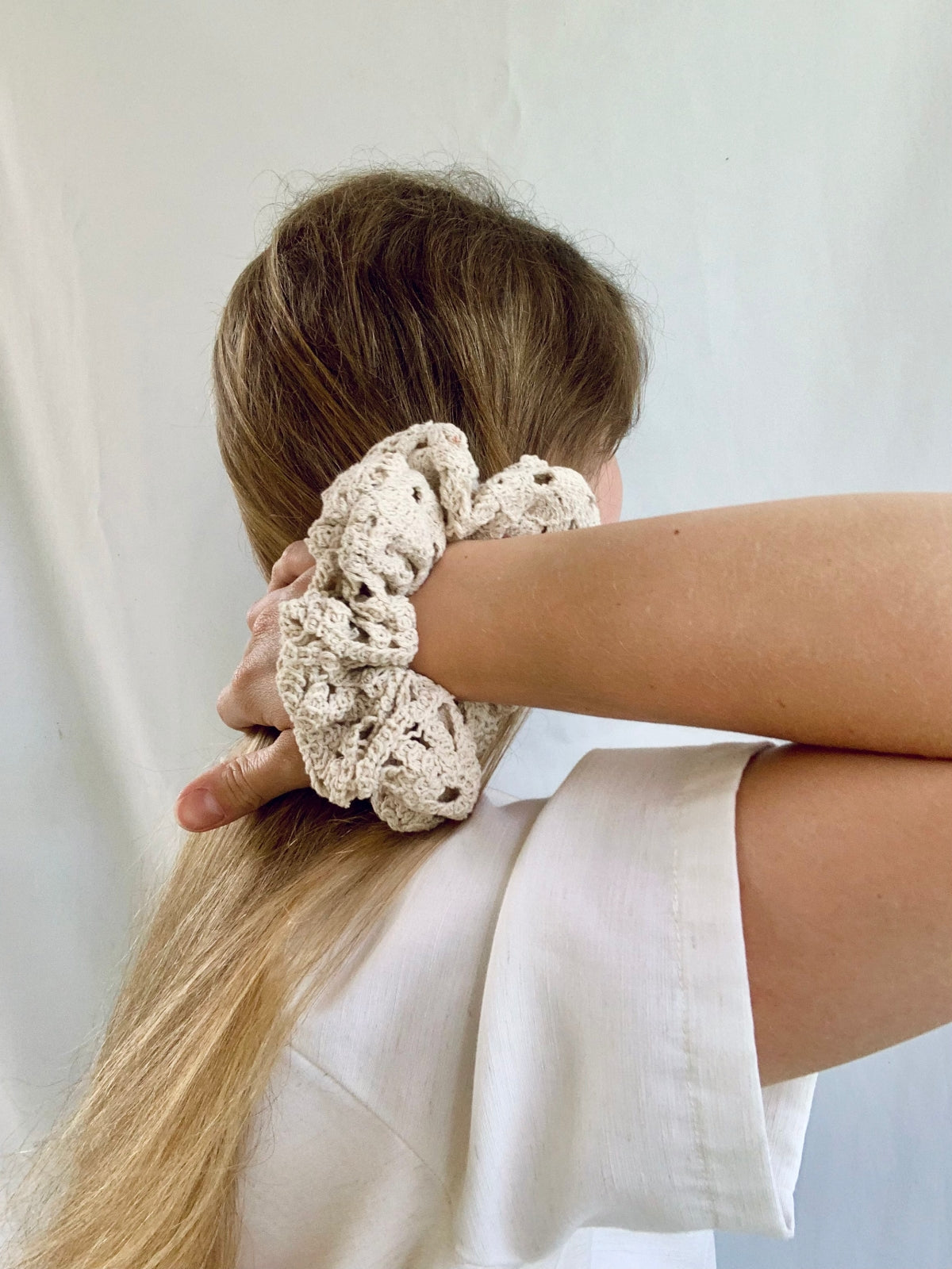 Scrunchie - Sand Crochet - Extra Large