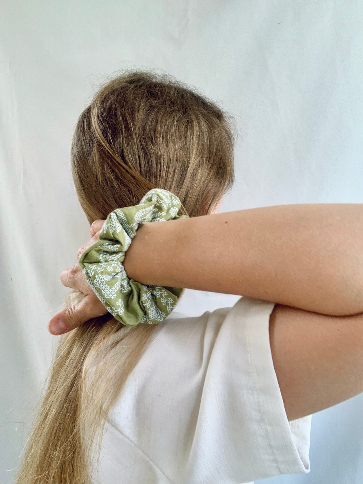 Scrunchie - Aztec Embroidery Green/Light Blue