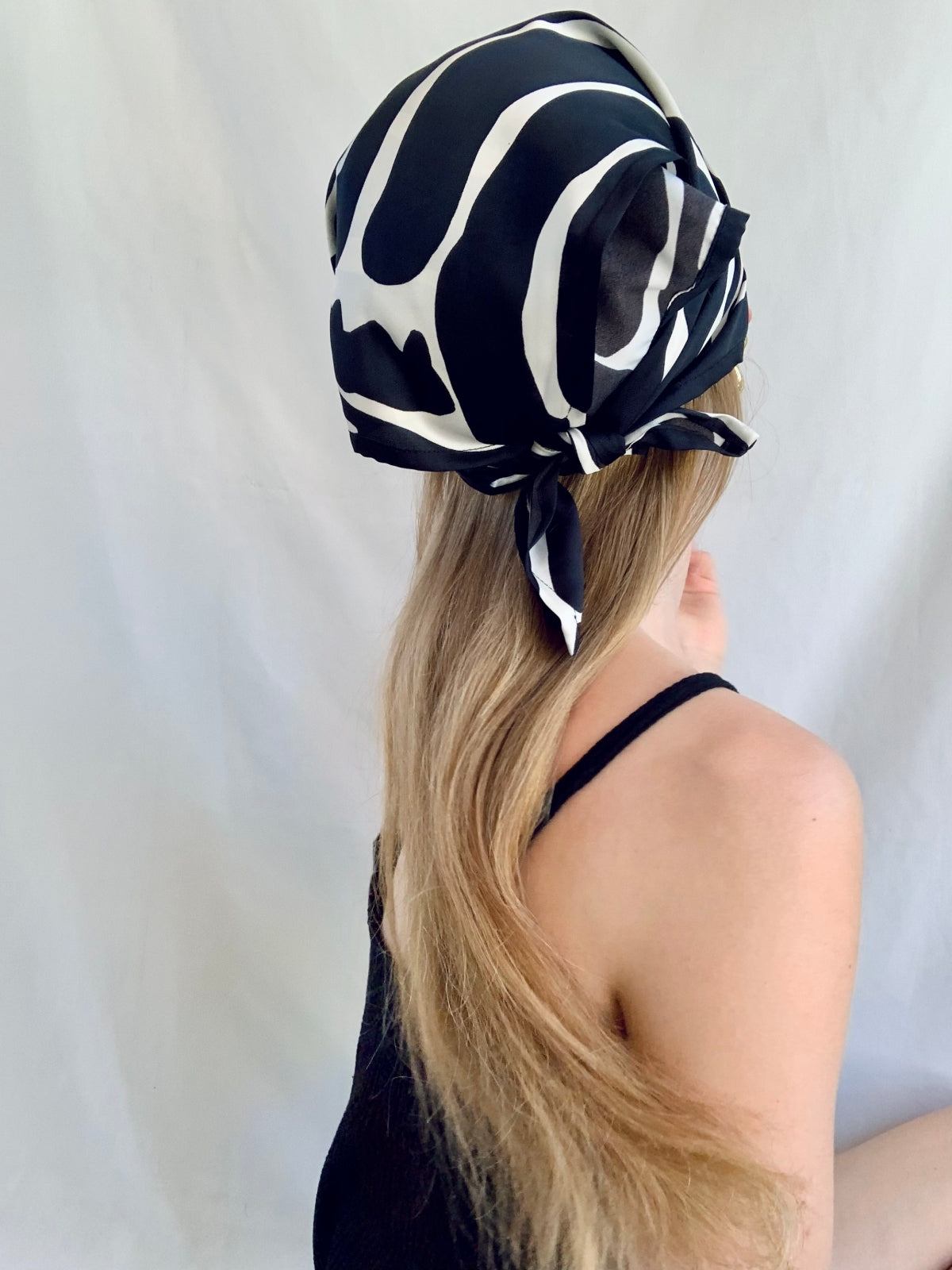 Scarf/ Bandana - Black/White