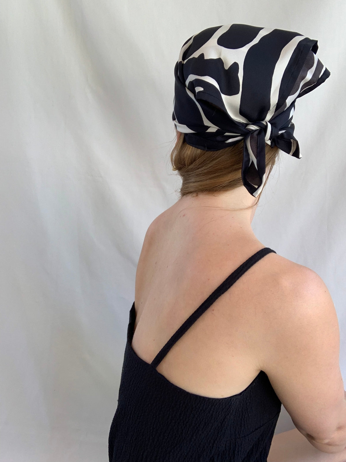 Scarf/ Bandana - Black/White