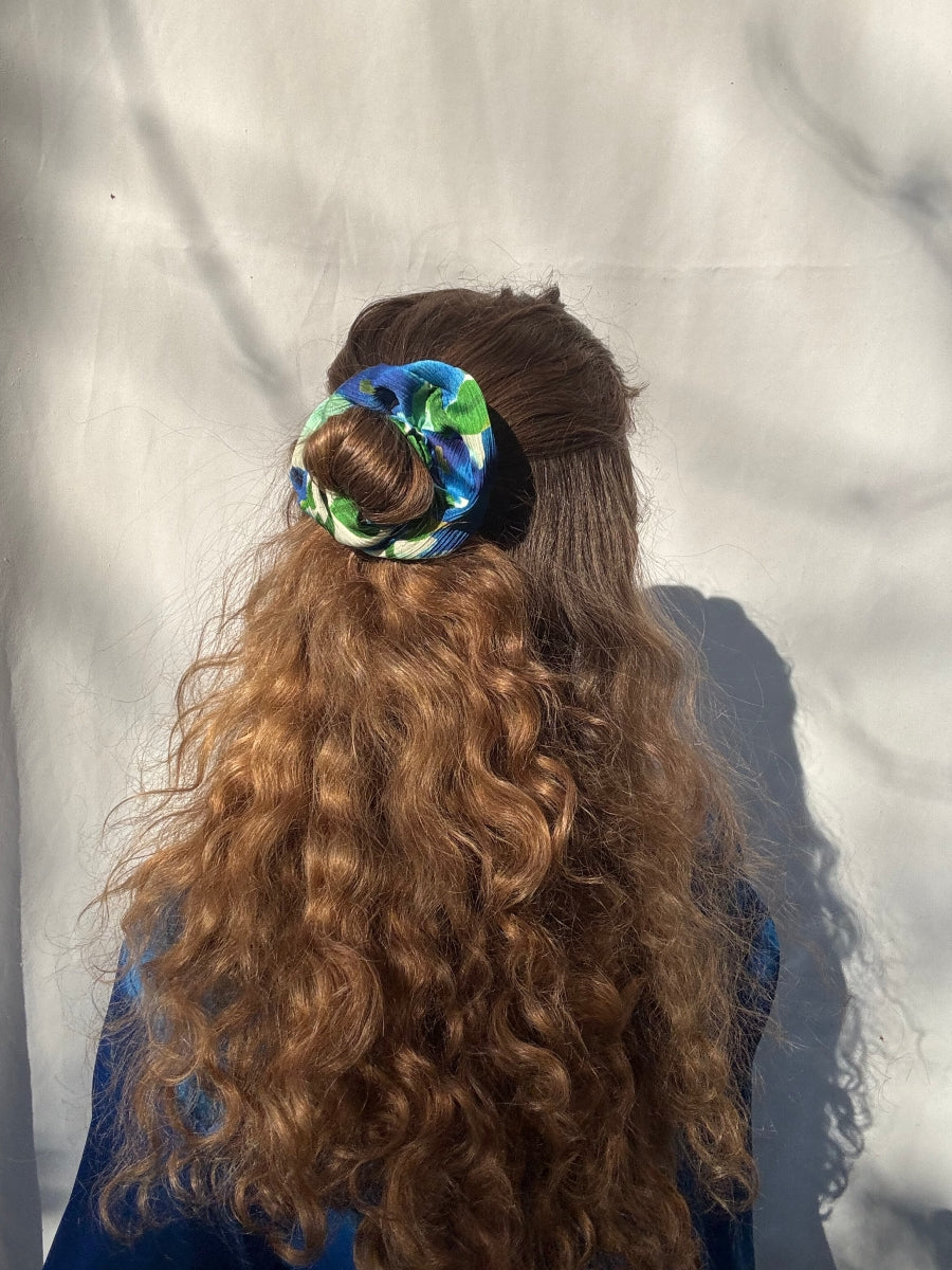 Scrunchie - Blau-Grün-Türkise Blumen