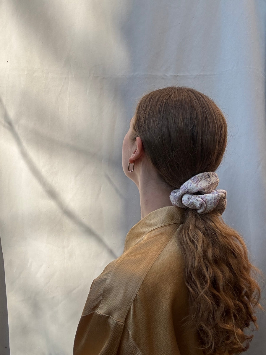Scrunchie - Weiß-Flieder Jacquard