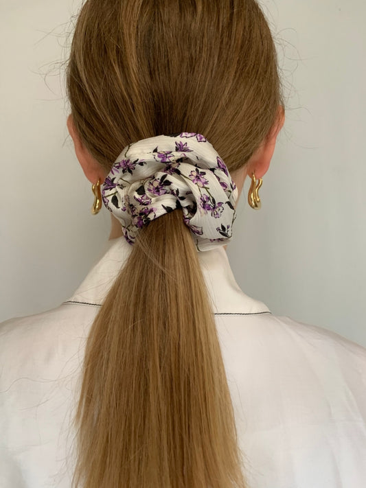 Scrunchie - Flieder Blumen