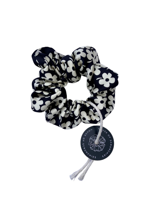 Scrunchie - Schwarz/ Weiß Blumen