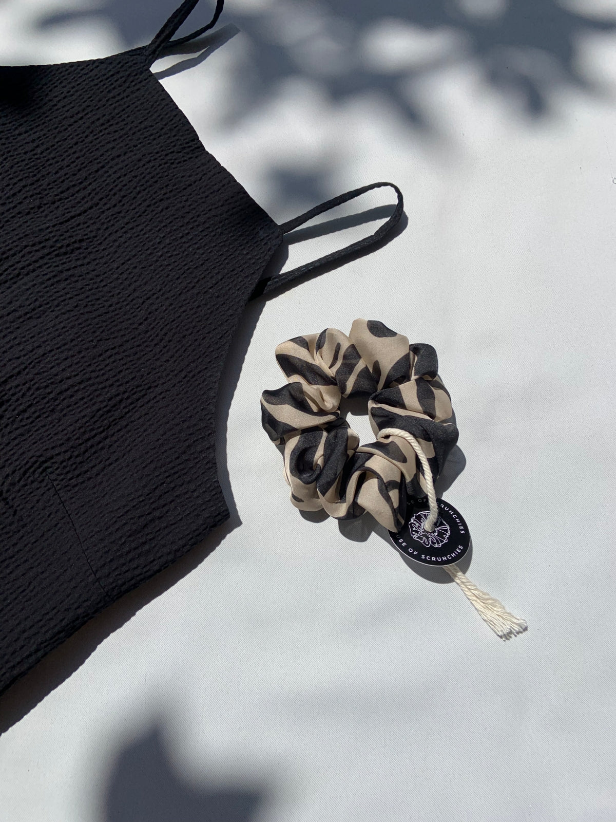 Scrunchie - Black/Creme Tiger