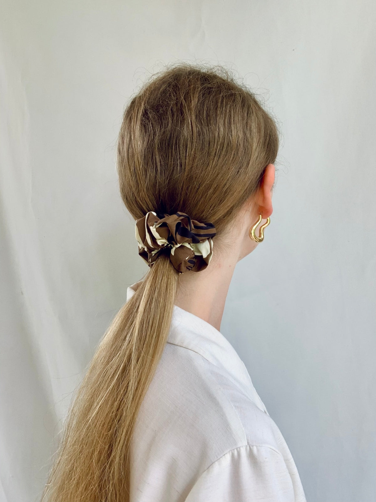 Scrunchie - Brown/White Exotic