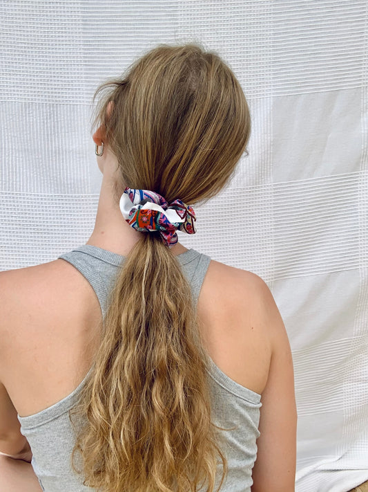 Scrunchie - Pink Paisley