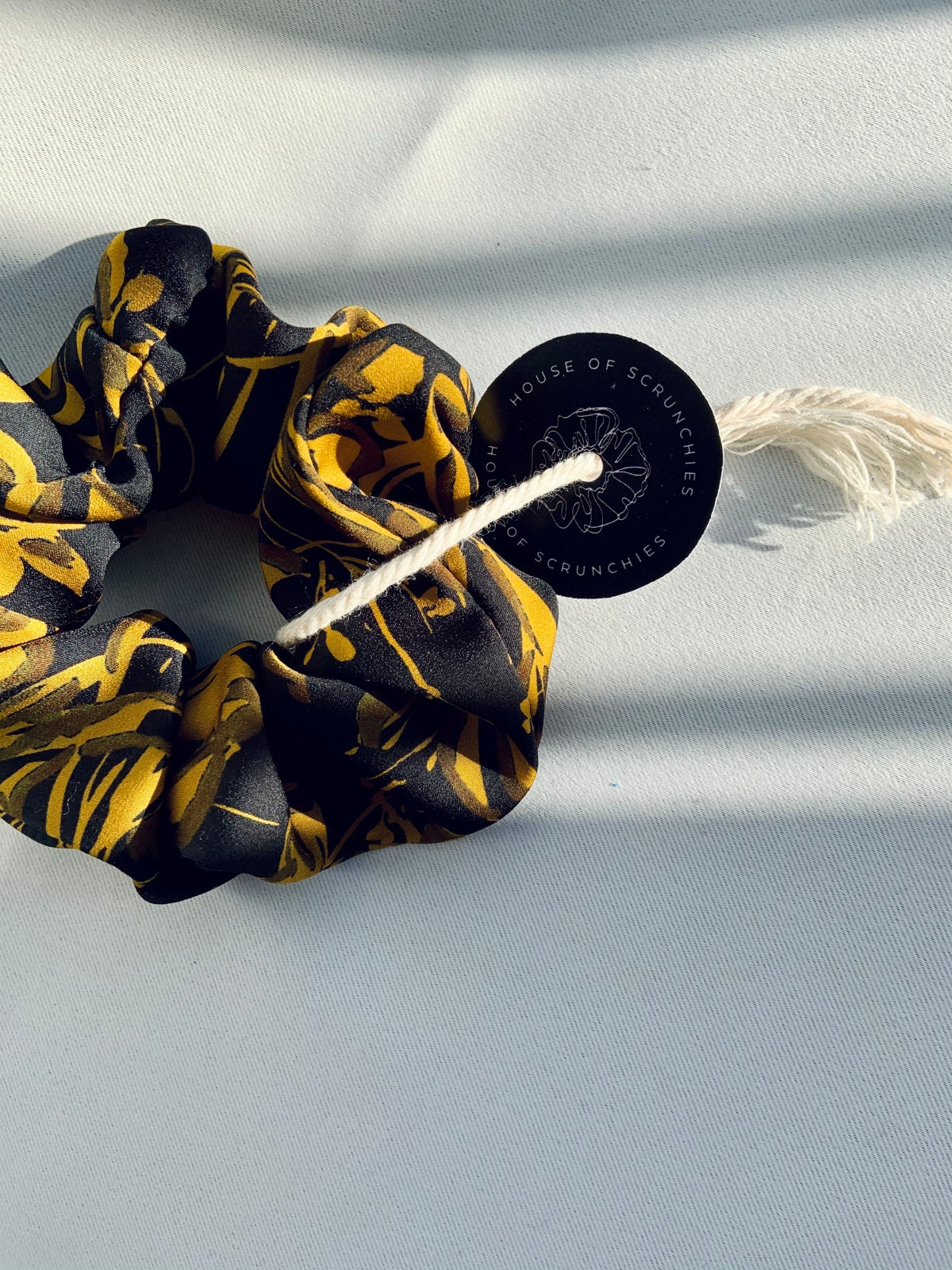 Scrunchie - Black/Yellow Flowers